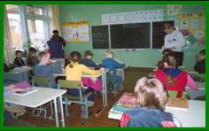 Урок русского языка во 2 классе
ведет ученица 9 класса